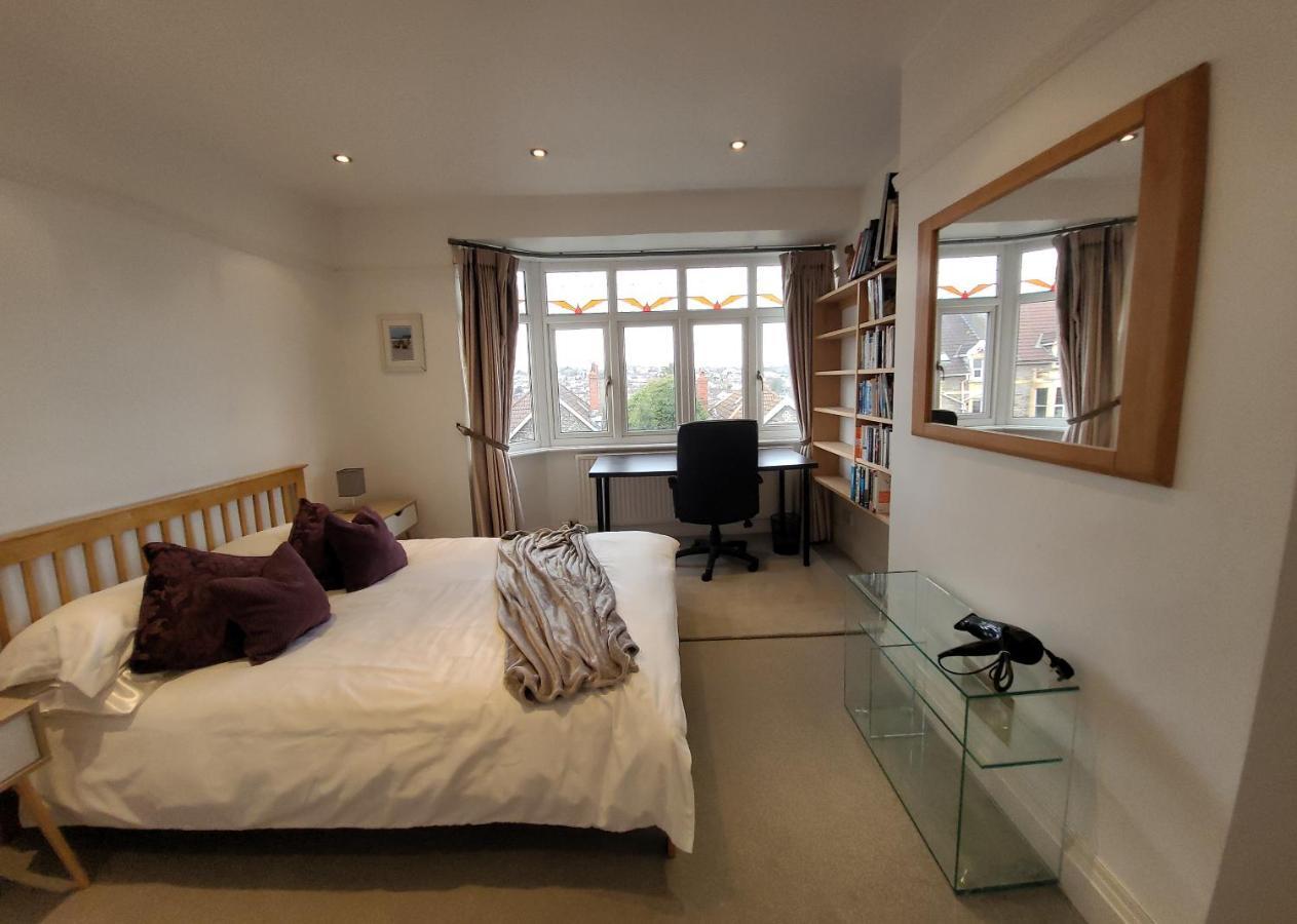 Quiet Terraced House Apartment บริสตอล ภายนอก รูปภาพ